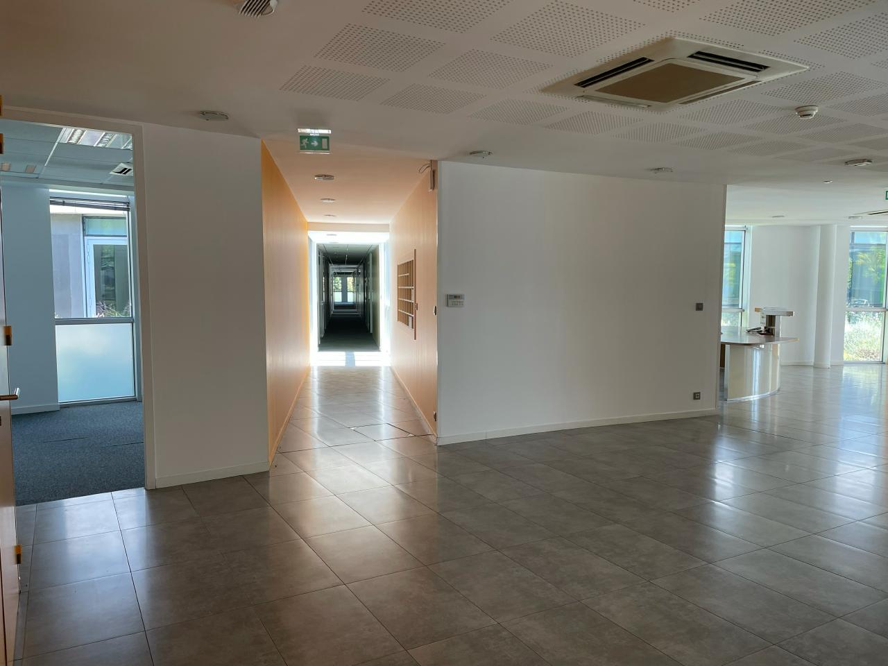 Bureau Saint-Herblain 8245m² Vente bureau Saint-Herblain Loire-Atlantique OVBUR2112318 4